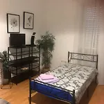 City Apartment Apartment